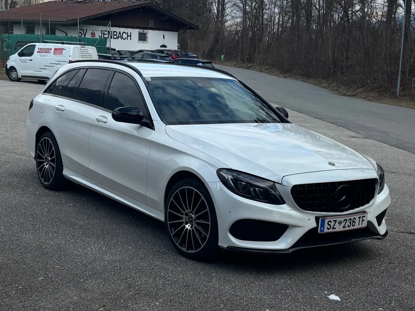 Mercedes-Benz C 220 C220d 4Matic AMG-Line Weiß - 1
