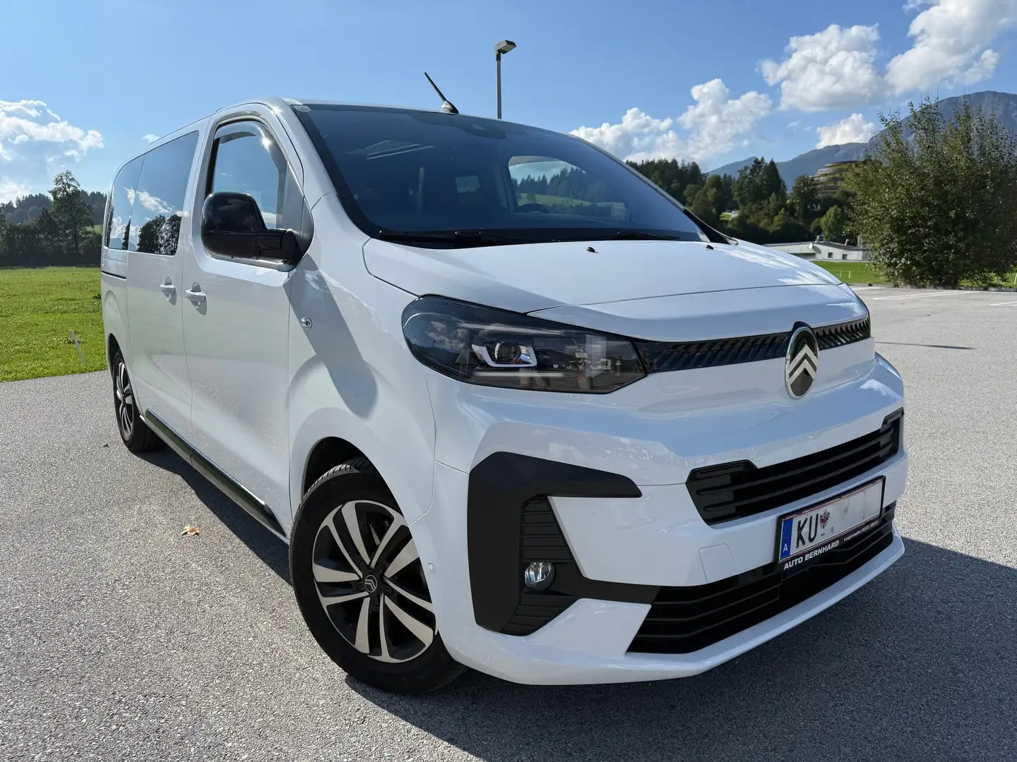 Citroen Spacetourer Business Lounge, BlueHDi 180 S&S EAT8 Weiß - 1