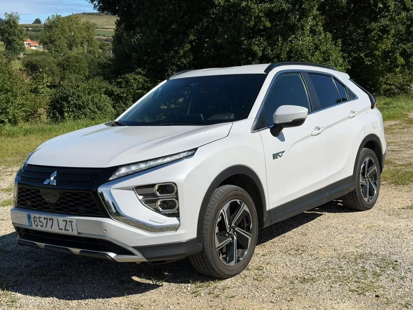Mitsubishi Eclipse Cross PHEV Kaiteki 4WD - 1