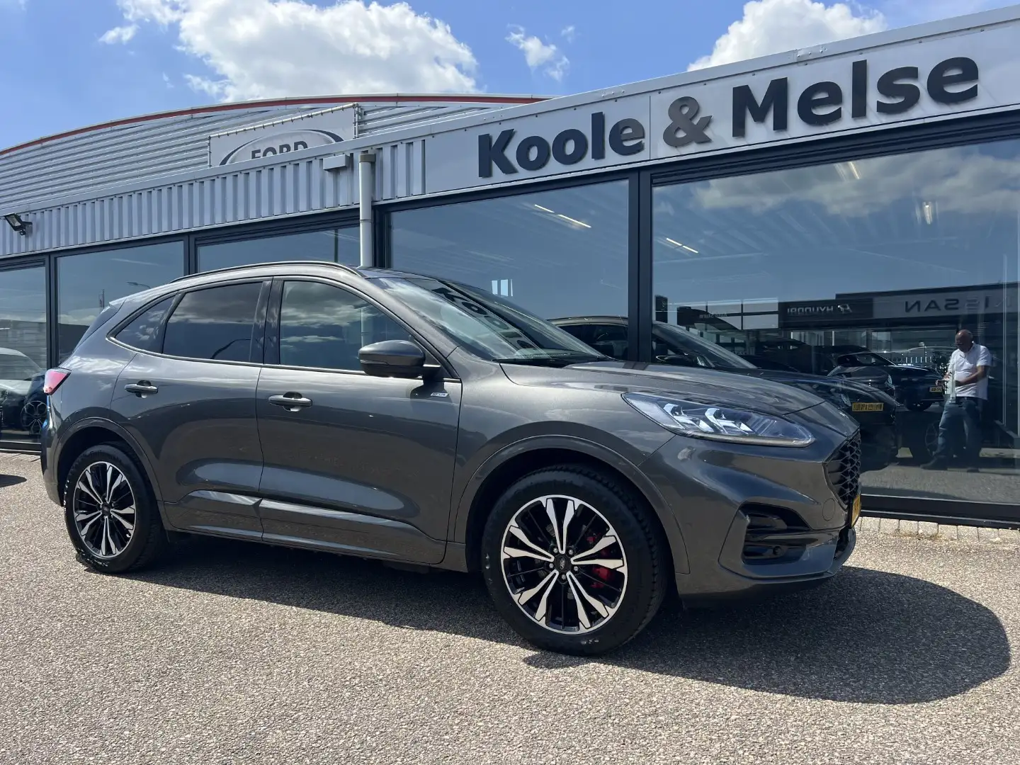 Ford Kuga 2.5 PHEV e-CVT 225pk ST-Line X , winterpack Grijs - 2