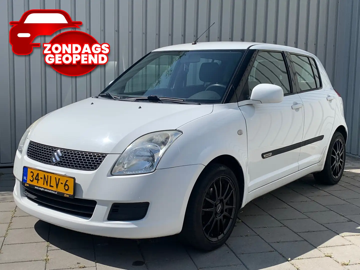 Suzuki Swift 1.3 Base|5 Deurs|Airco| Biały - 1
