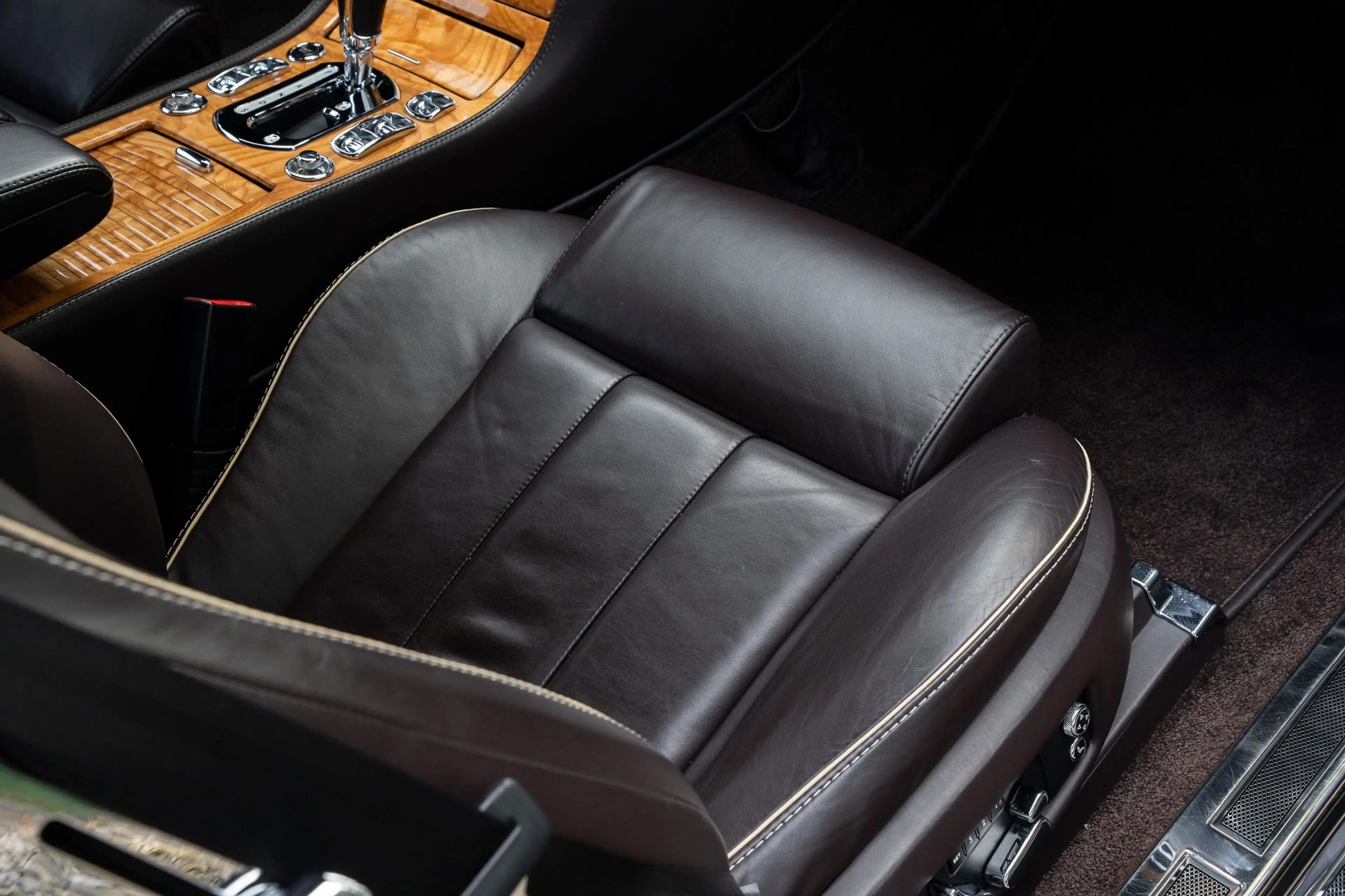 Bentley Brooklands 6.75L V8 - Well Maintened — photo 13