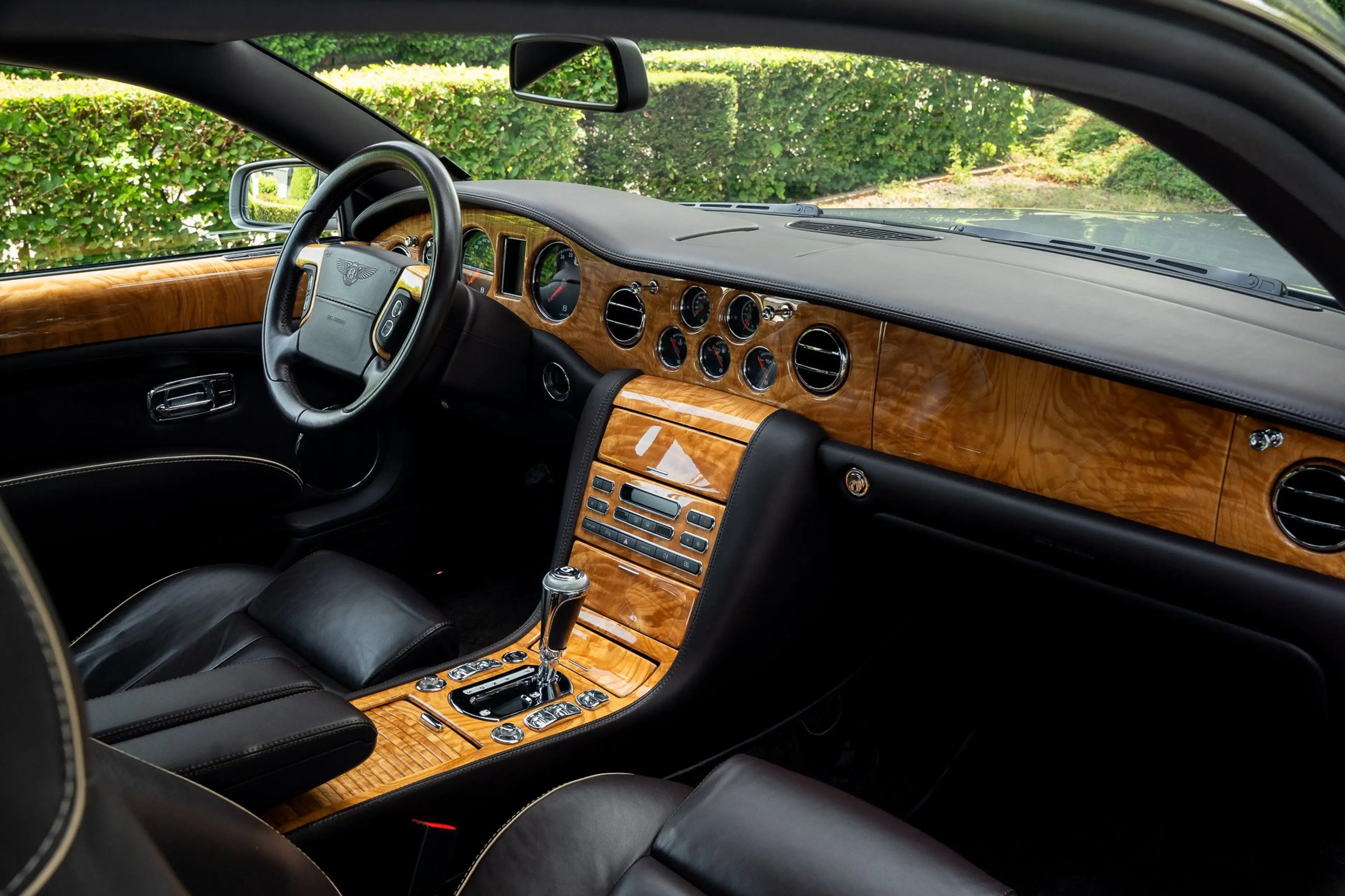 Bentley Brooklands 6.75L V8 - Well Maintened — photo 12