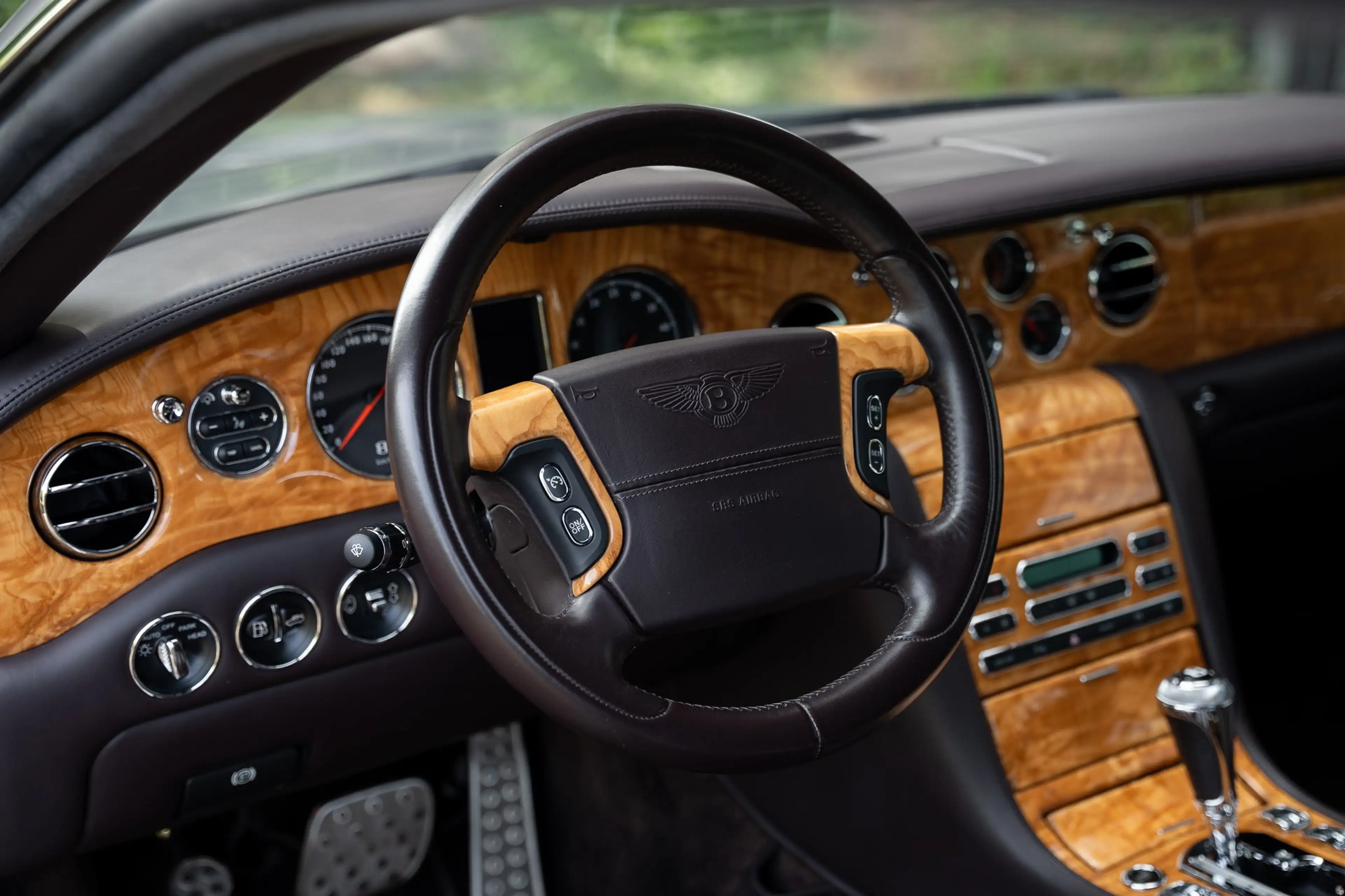 Bentley Brooklands 6.75L V8 - Well Maintened — photo 10