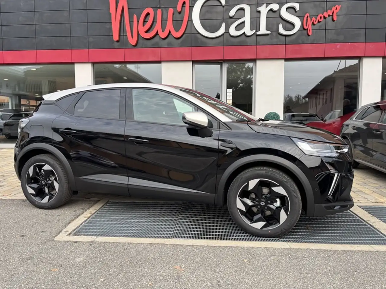 Renault Captur 1.2 eco-g Techno 120cv LED-NAVI-18" — photo 1 of 15