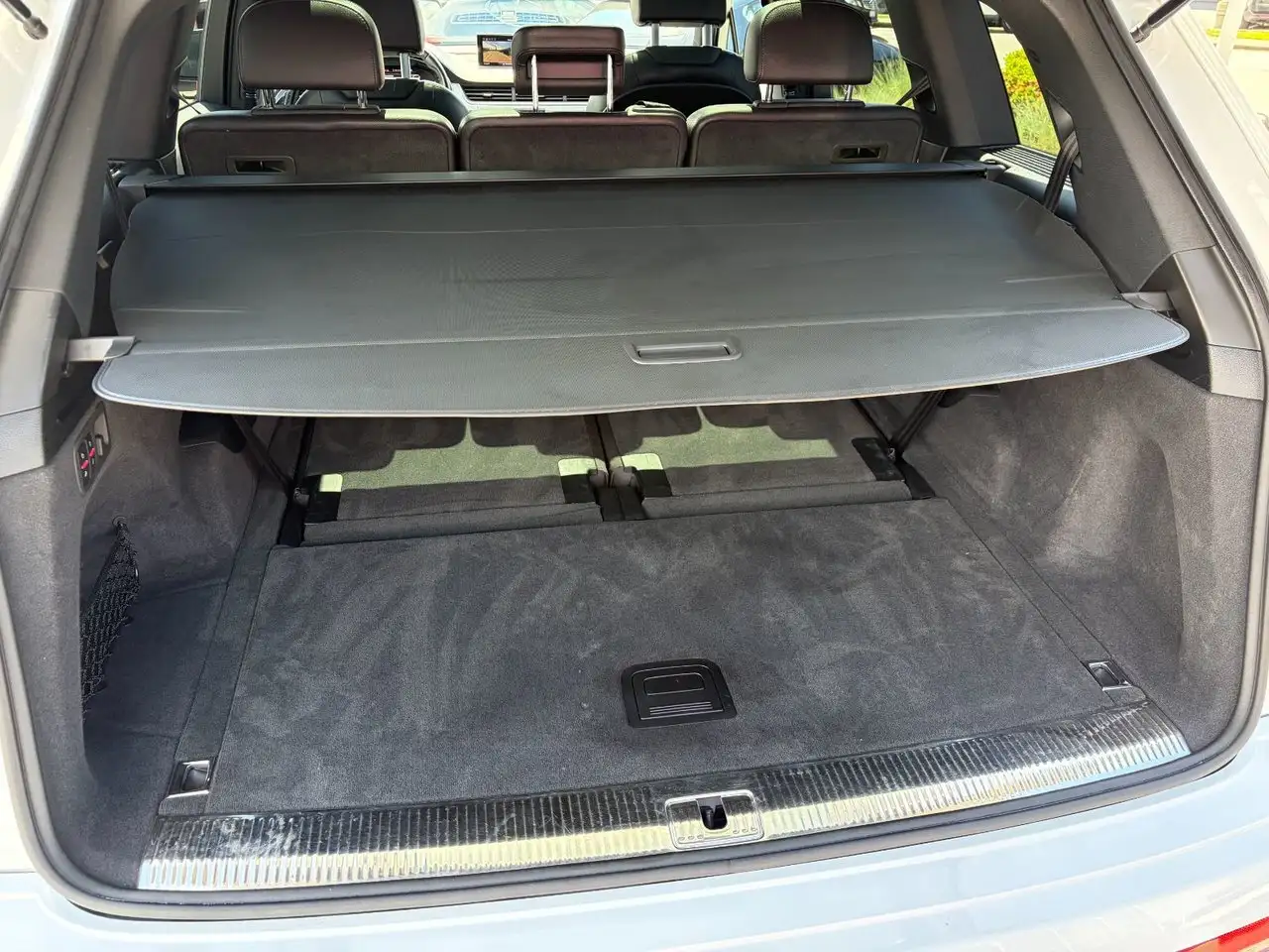 Audi Q7 снимка Audi Q7