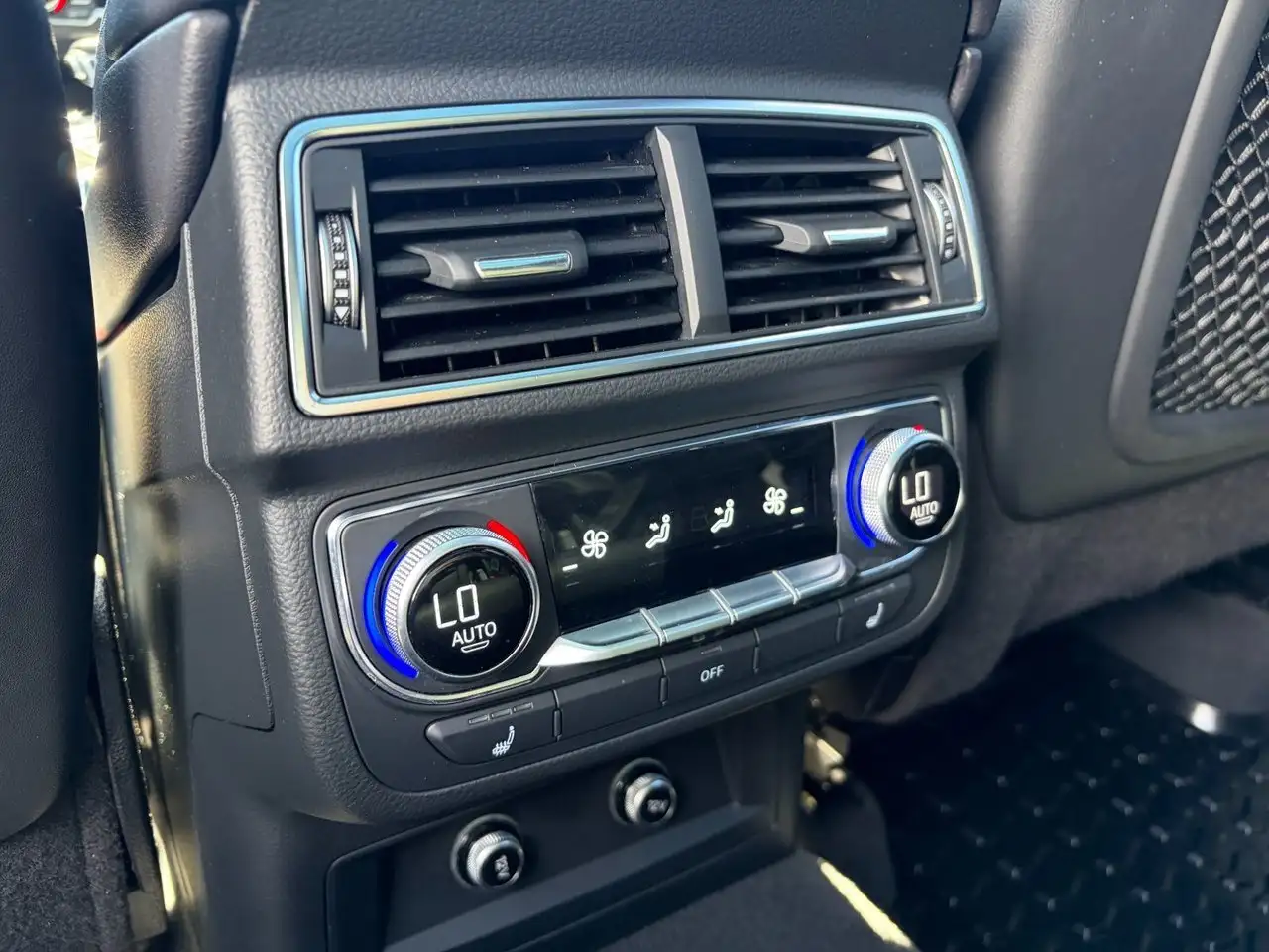 Audi Q7 снимка Audi Q7