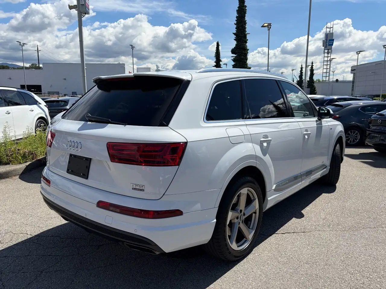 Audi Q7 снимка Audi Q7