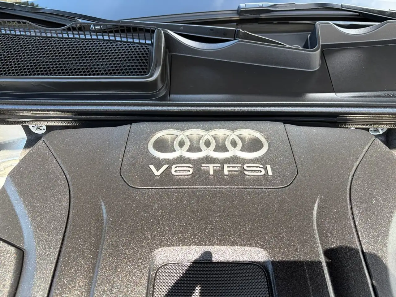 Audi Q7 снимка Audi Q7