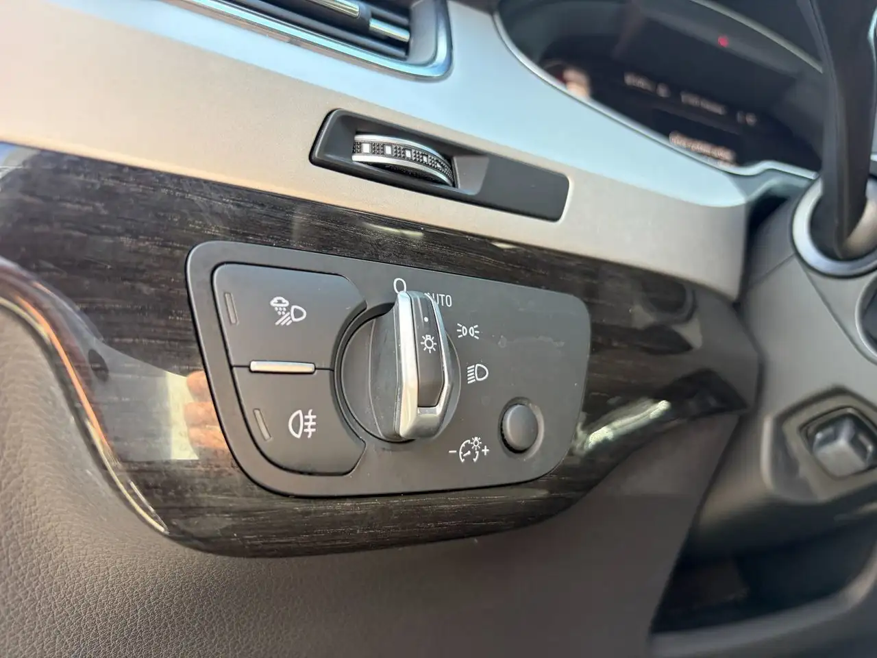 Audi Q7 снимка Audi Q7