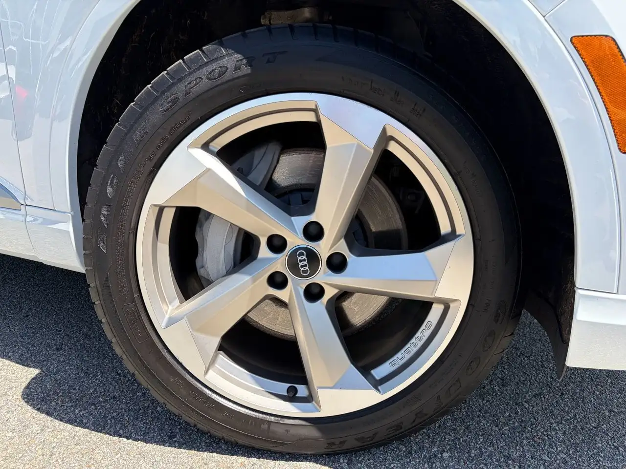 Audi Q7 снимка Audi Q7