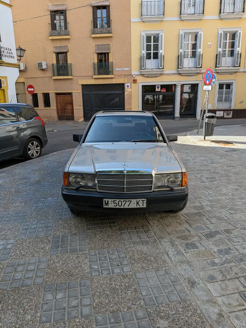 Mercedes-Benz 190 190E 2.6 Automatico Bronce - 2