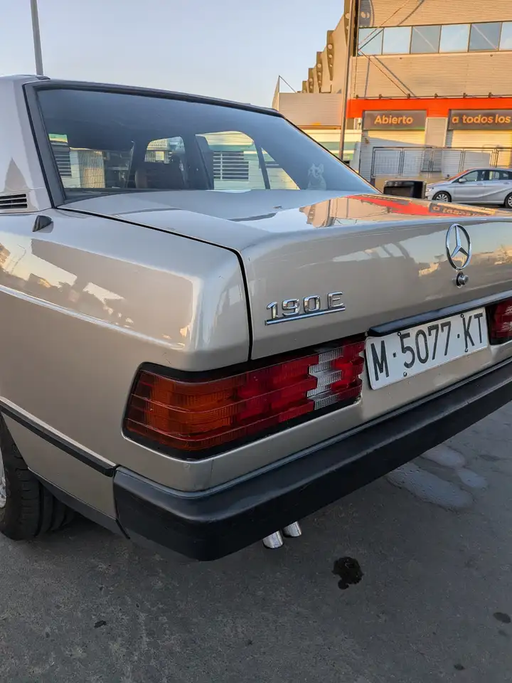 Mercedes-Benz 190E 2.6 Automatico, foto 7
