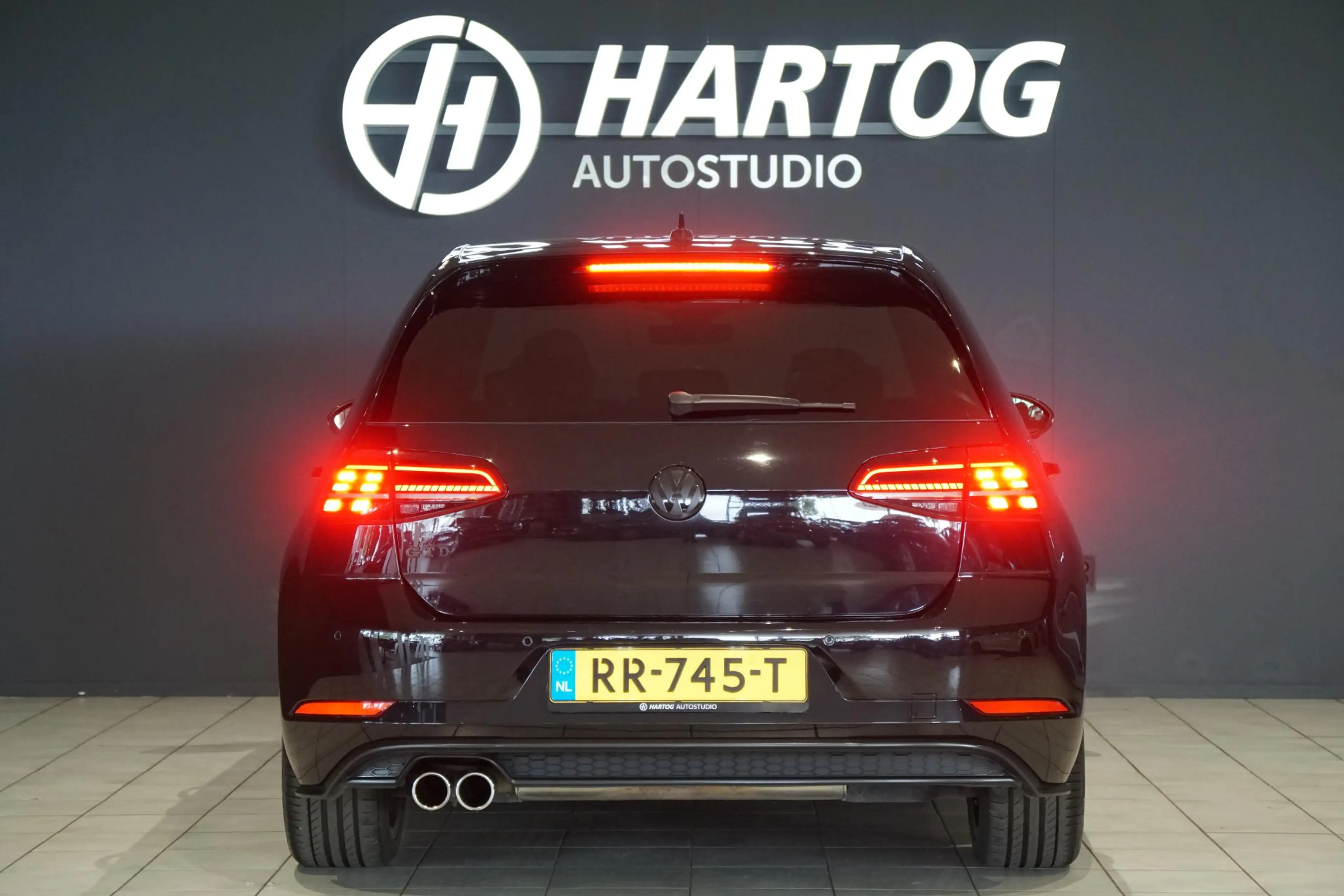 Volkswagen Golf GTD 2.0 TDI DSG / LEDER / CAMERA / LED / CARPLAY / ACC — photo 11