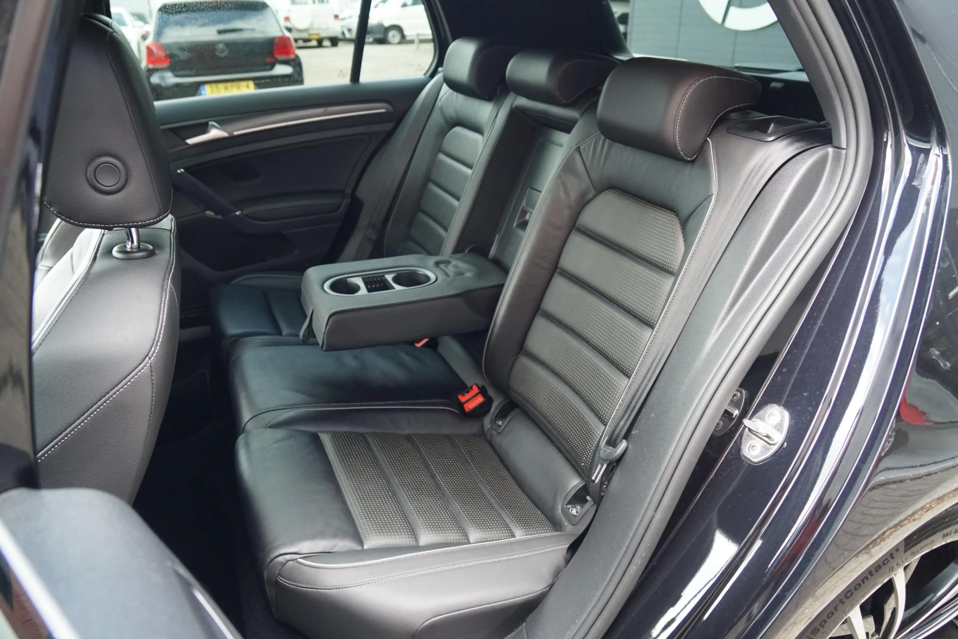Volkswagen Golf GTD 2.0 TDI DSG / LEDER / CAMERA / LED / CARPLAY / ACC — photo 14