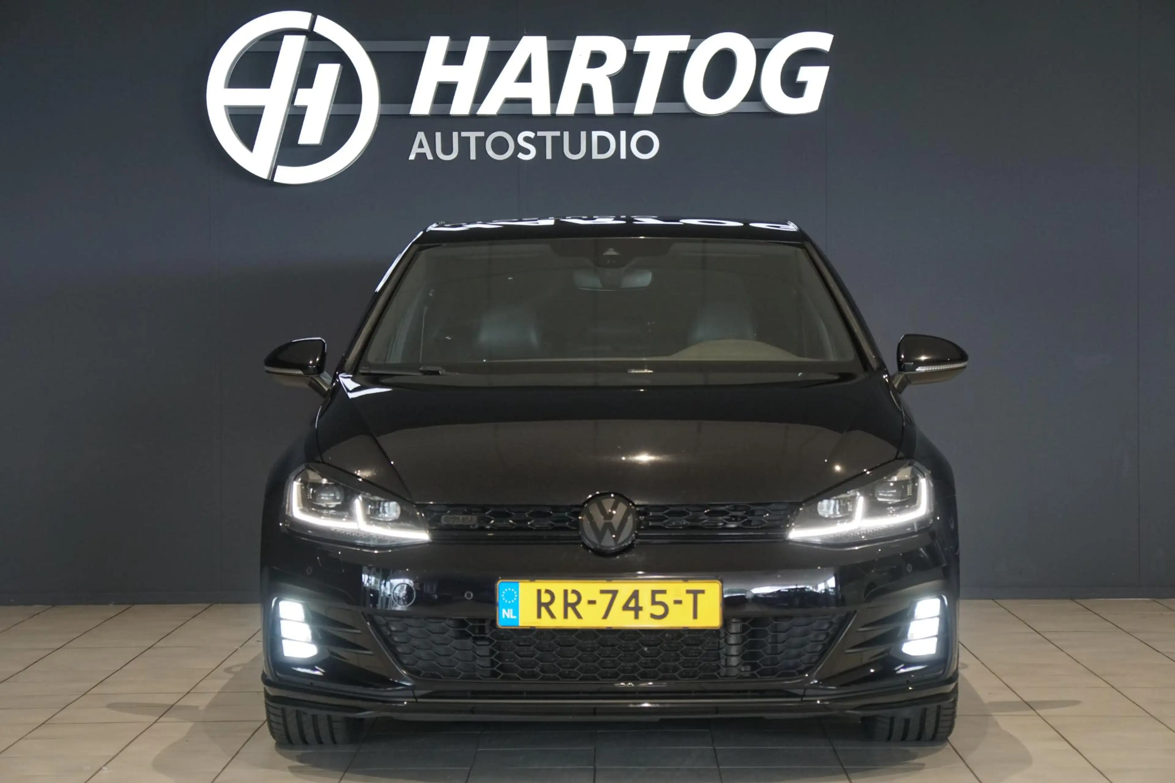 Volkswagen Golf GTD 2.0 TDI DSG / LEDER / CAMERA / LED / CARPLAY / ACC — photo 10