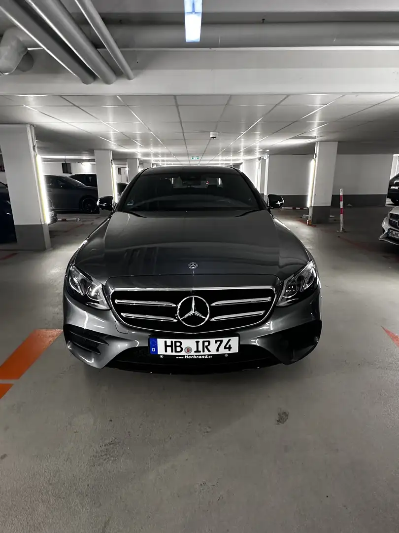 Mercedes-Benz E 200 9G-TRONIC AMG Line - 1