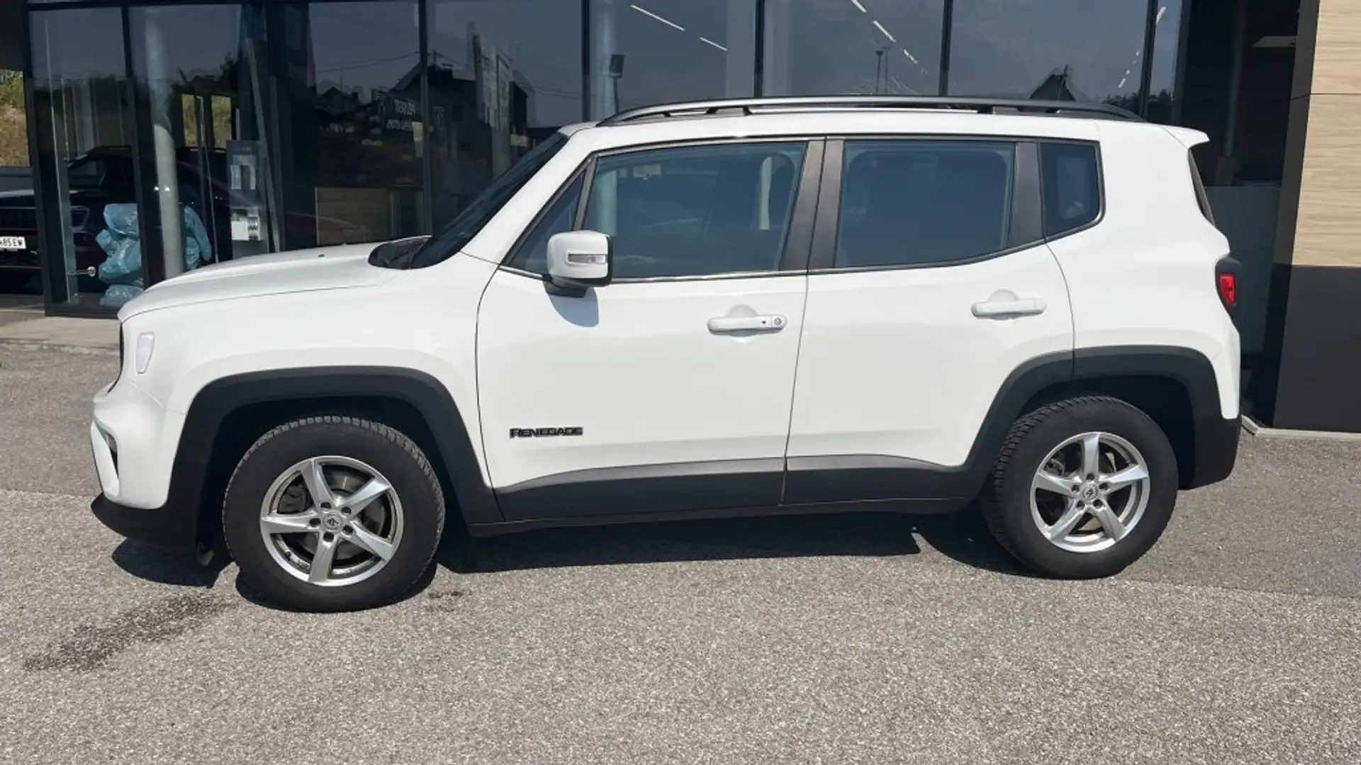 Jeep Renegade 1,6 MultiJet II FWD 6DDCT 120 Longitude Blanc - 2