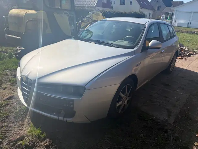 Alfa Romeo 159