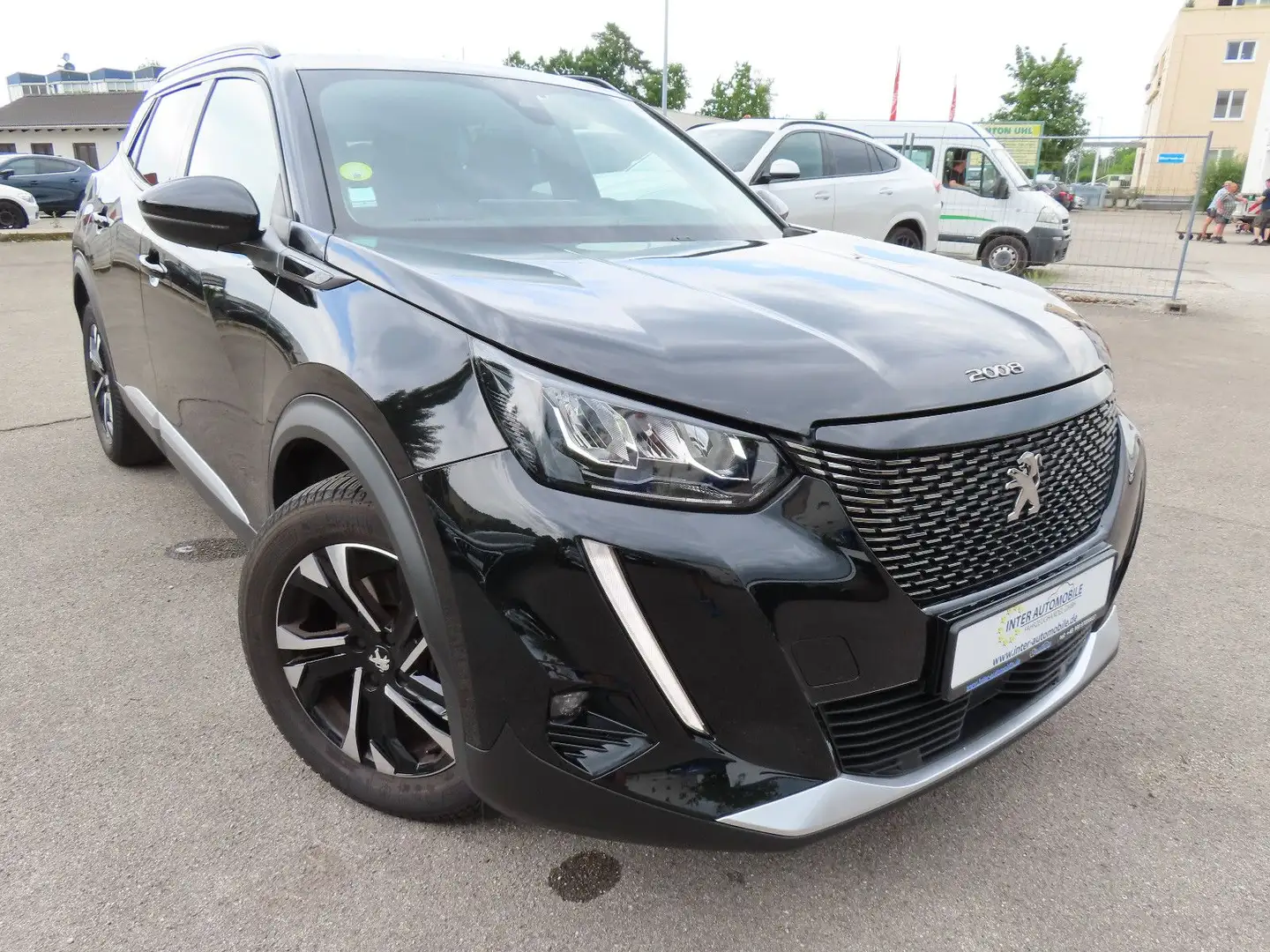 Peugeot 2008 1.5 BlueHDI Allure, Navi, Kamera, Led... Schwarz - 2