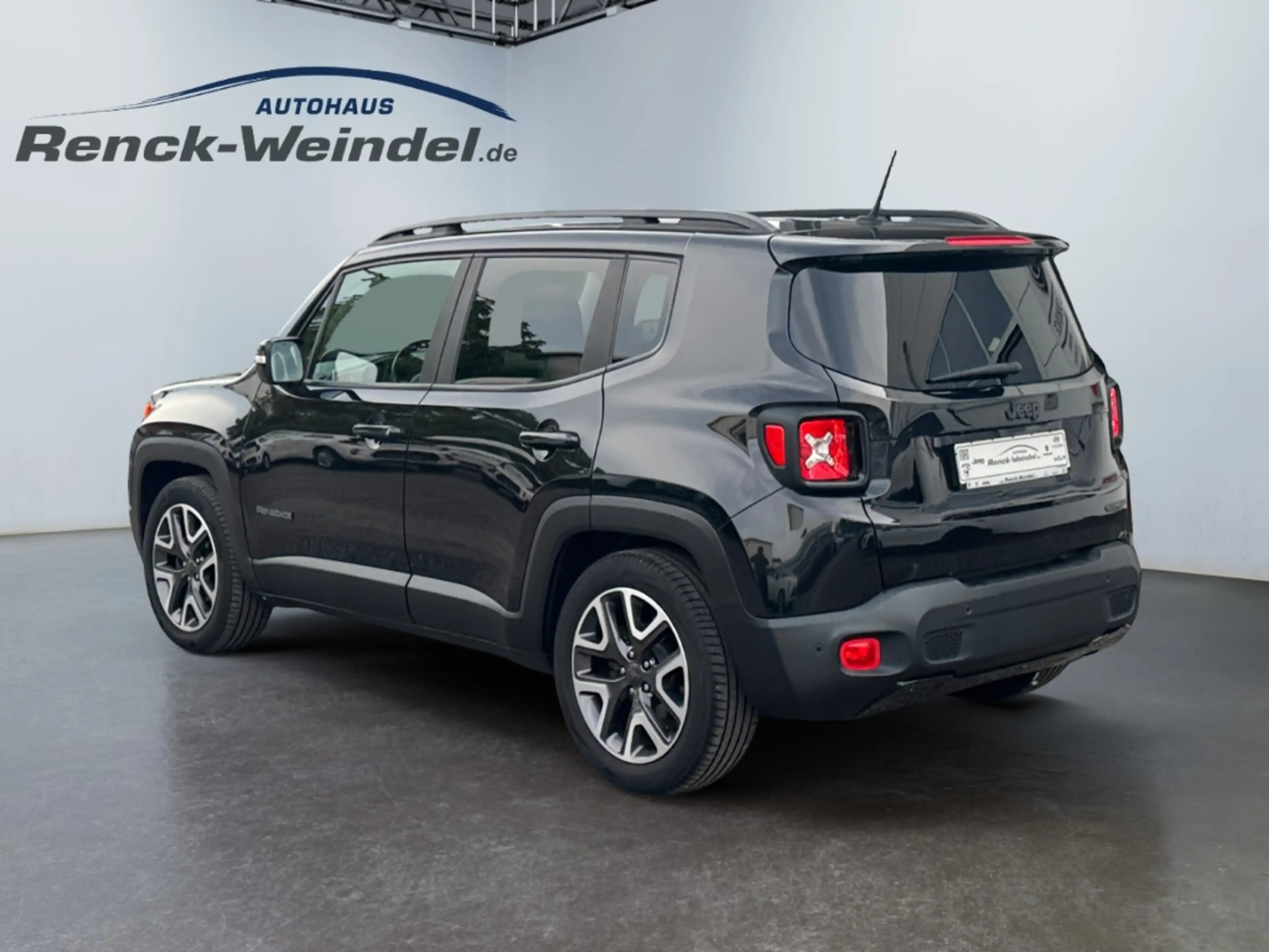 Jeep Renegade Longitude FWD 1 MY17 Night Eagle II 1.4l MultiAir — photo 3