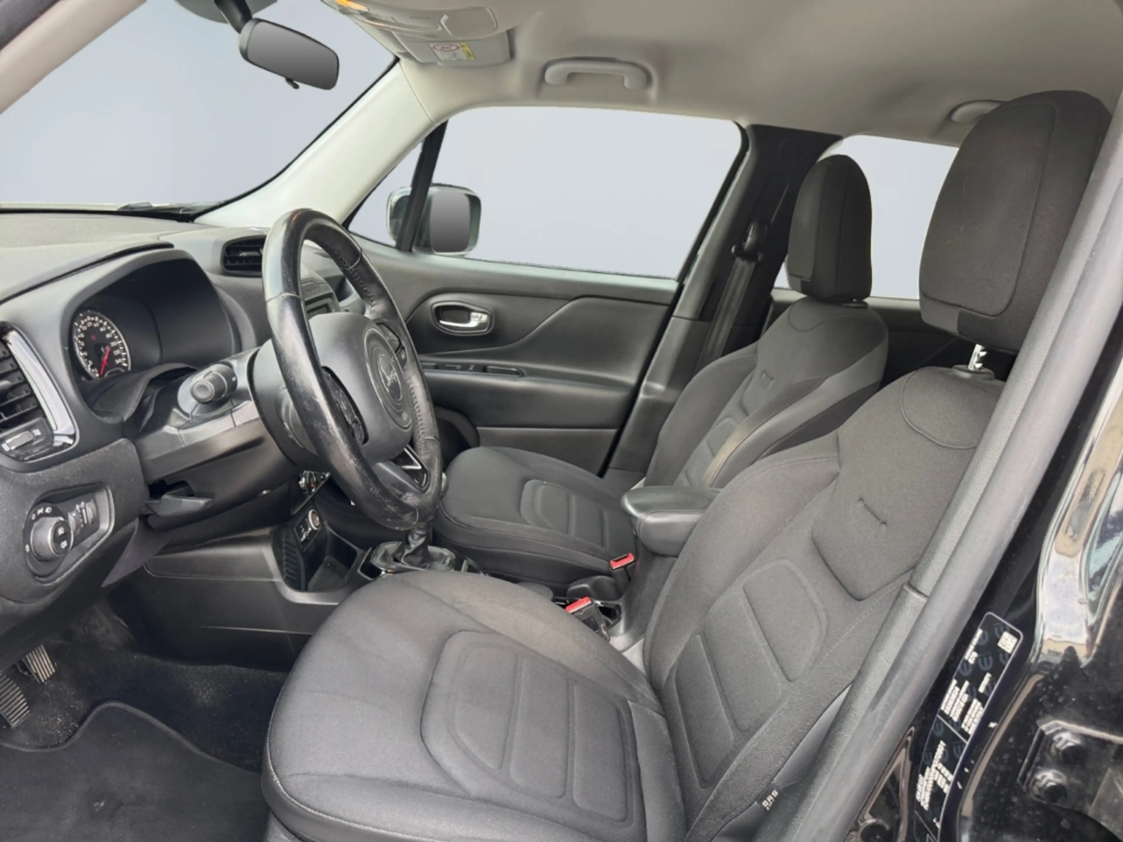Jeep Renegade Longitude FWD 1 MY17 Night Eagle II 1.4l MultiAir — photo 9