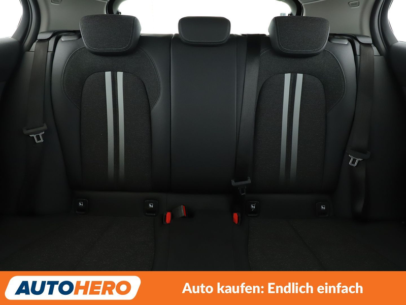 BMW 118 118i Advantage*NAVI*LED*TEMPO* — photo 15