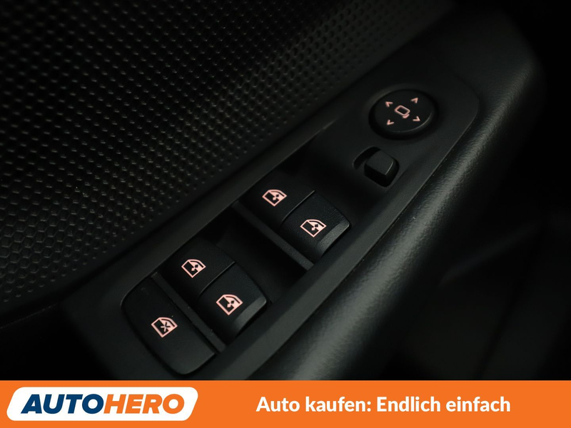 BMW 118 118i Advantage*NAVI*LED*TEMPO* — photo 24