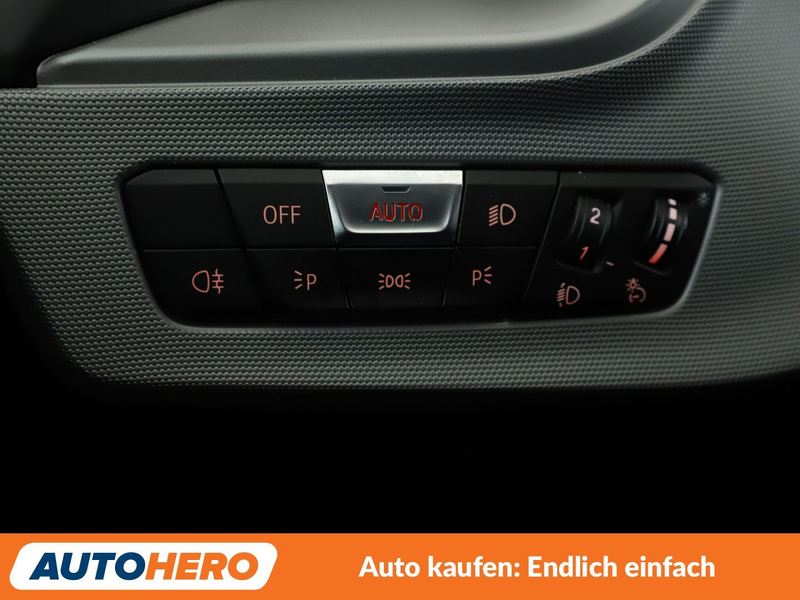 BMW 118 118i Advantage*NAVI*LED*TEMPO* — photo 28