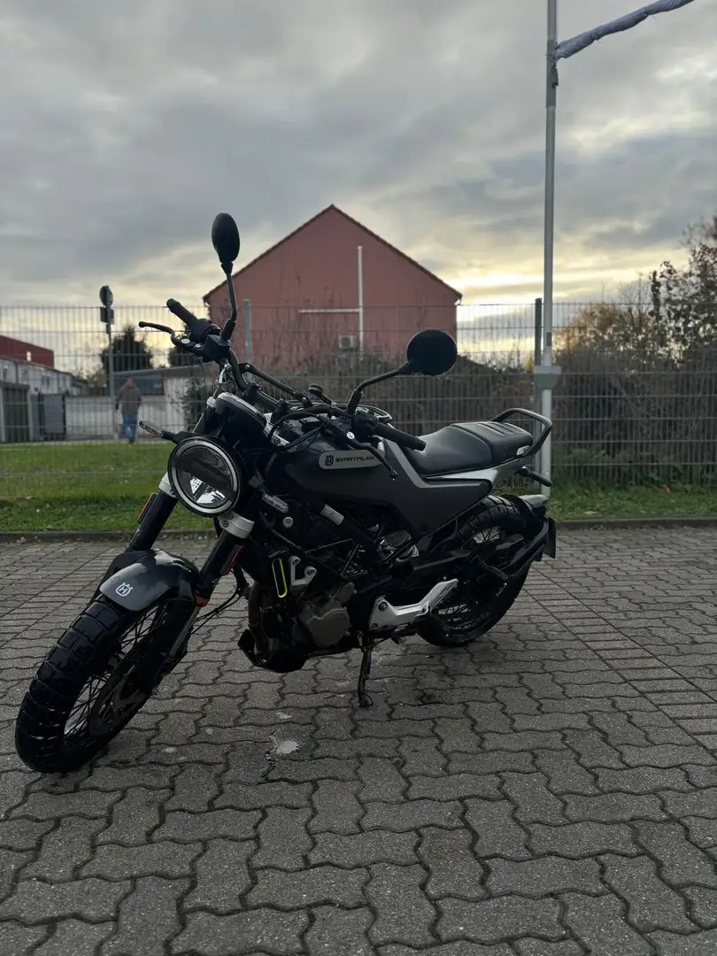 Husqvarna Svartpilen 125er *2022* Czarny - 1