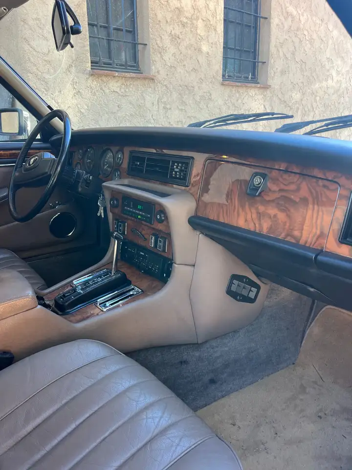 Jaguar XJ12 5.3 Vanden Plas A, foto 8
