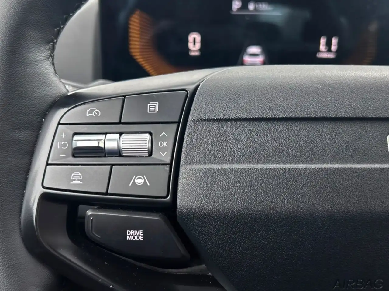 Kia K4 снимка Kia K4