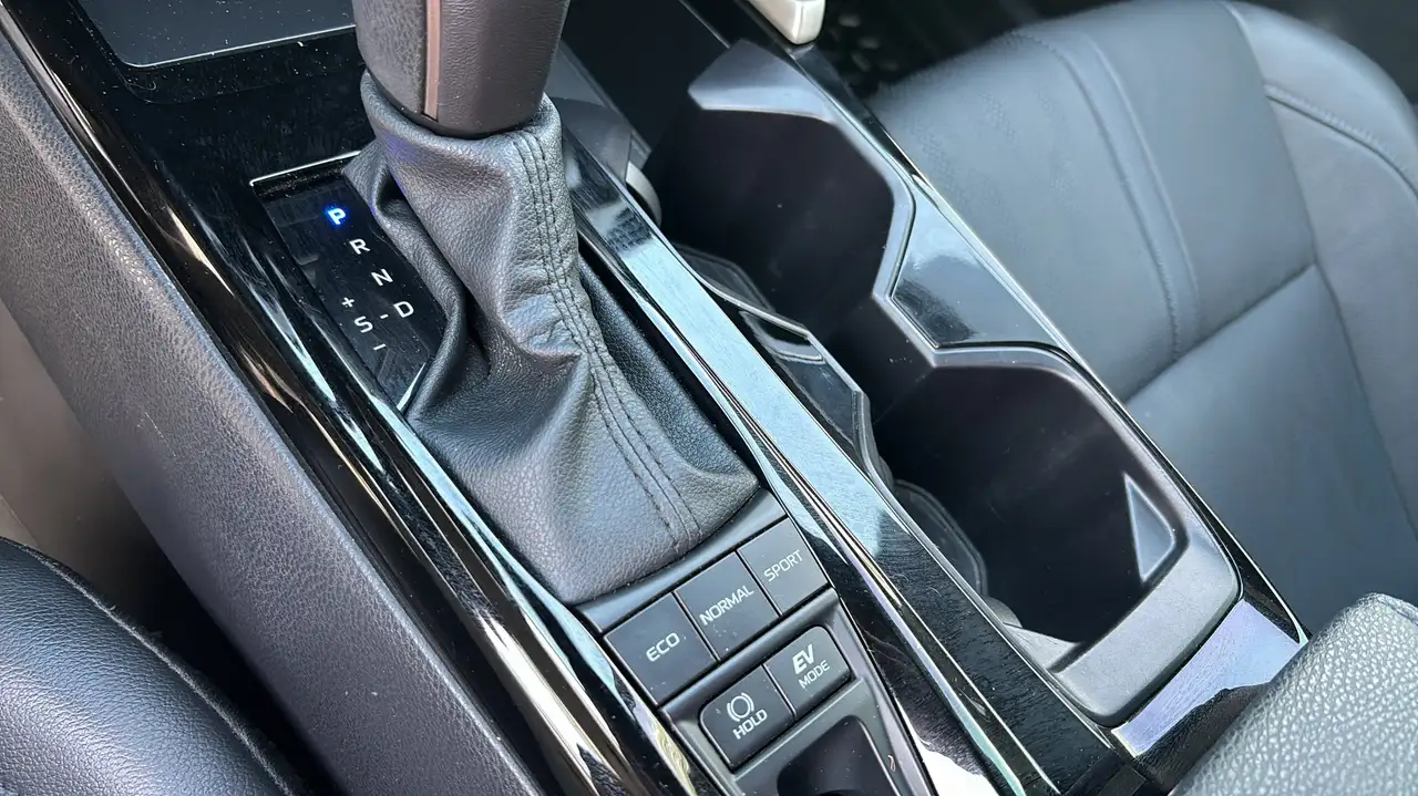 Toyota Camry снимка Toyota Camry