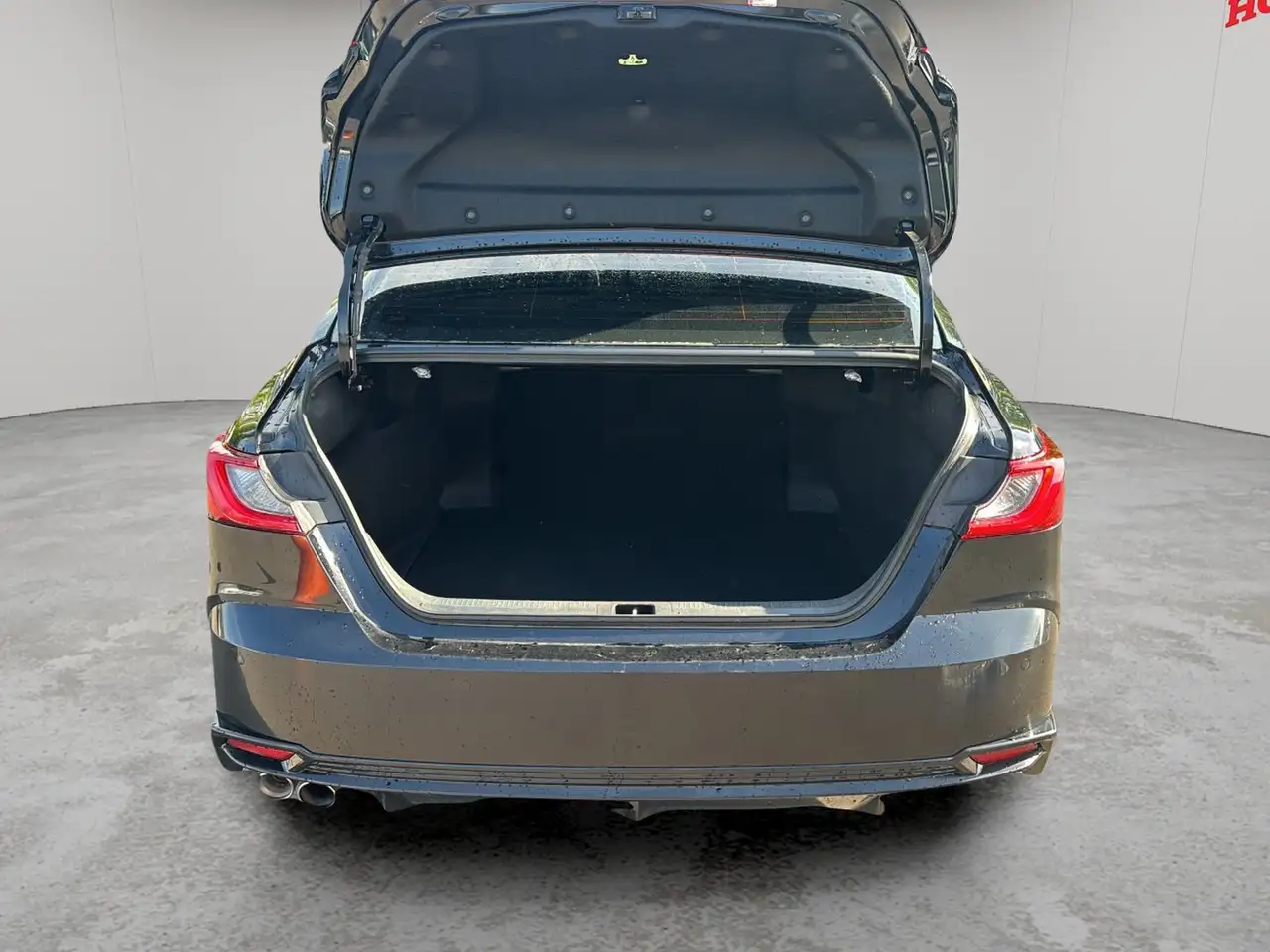 Toyota Camry снимка Toyota Camry