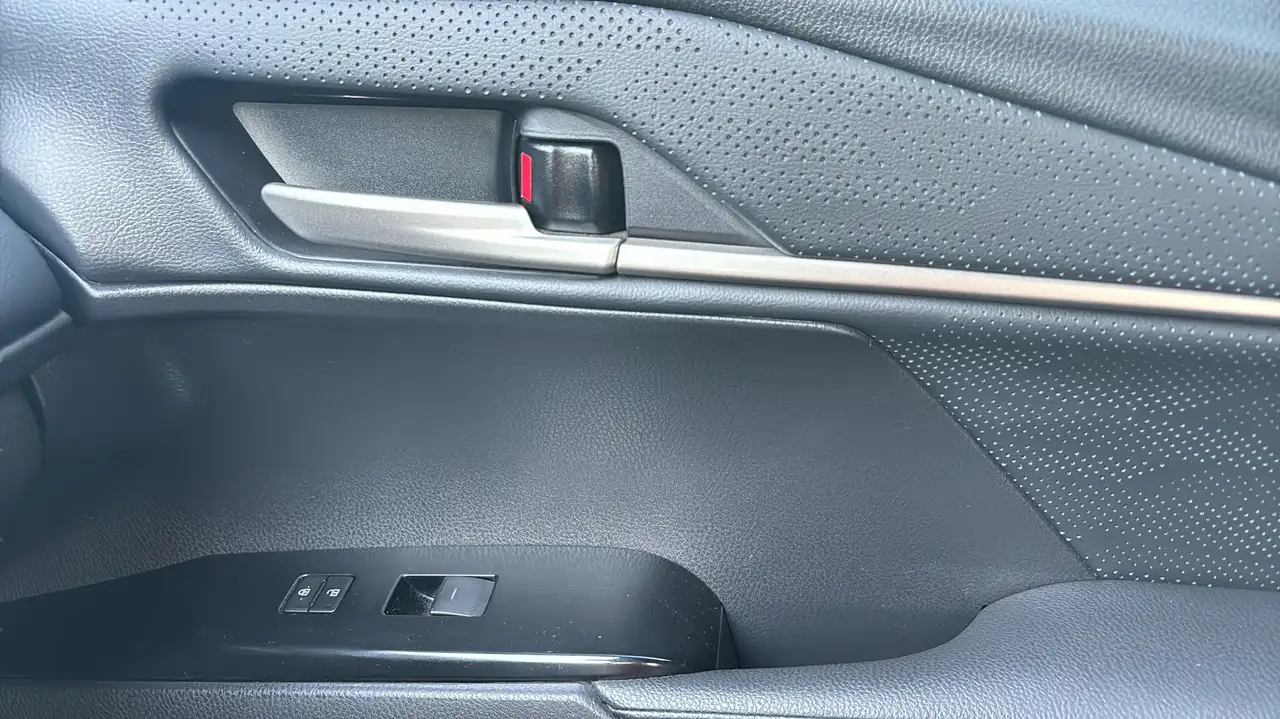 Toyota Camry снимка Toyota Camry