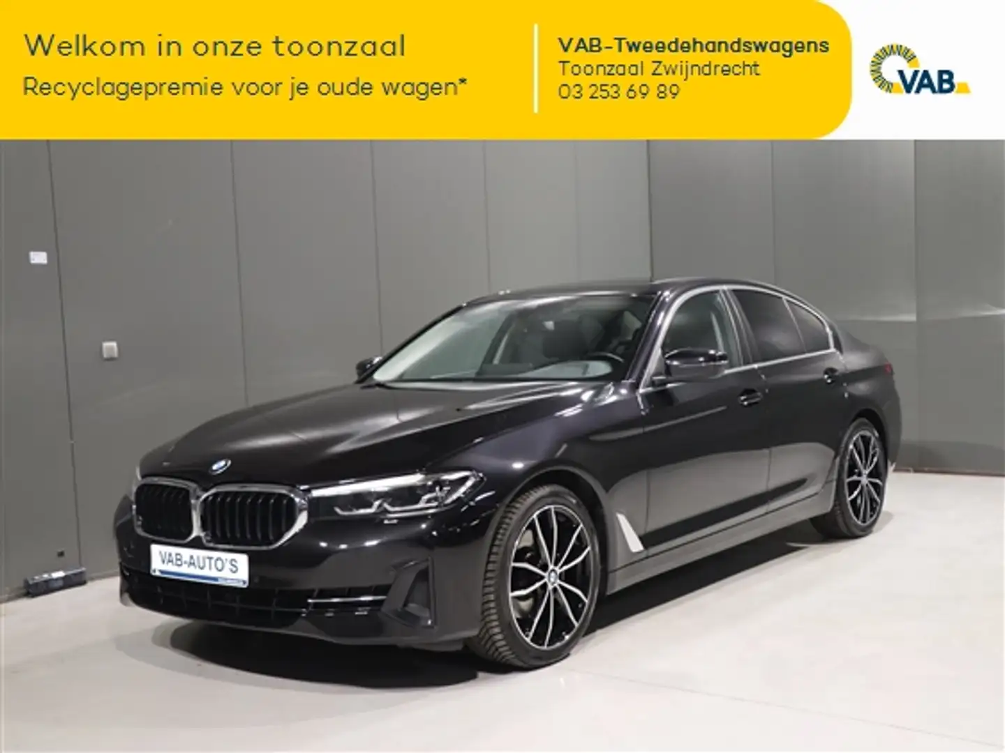 BMW 520 520i MHEV Чорний - 1