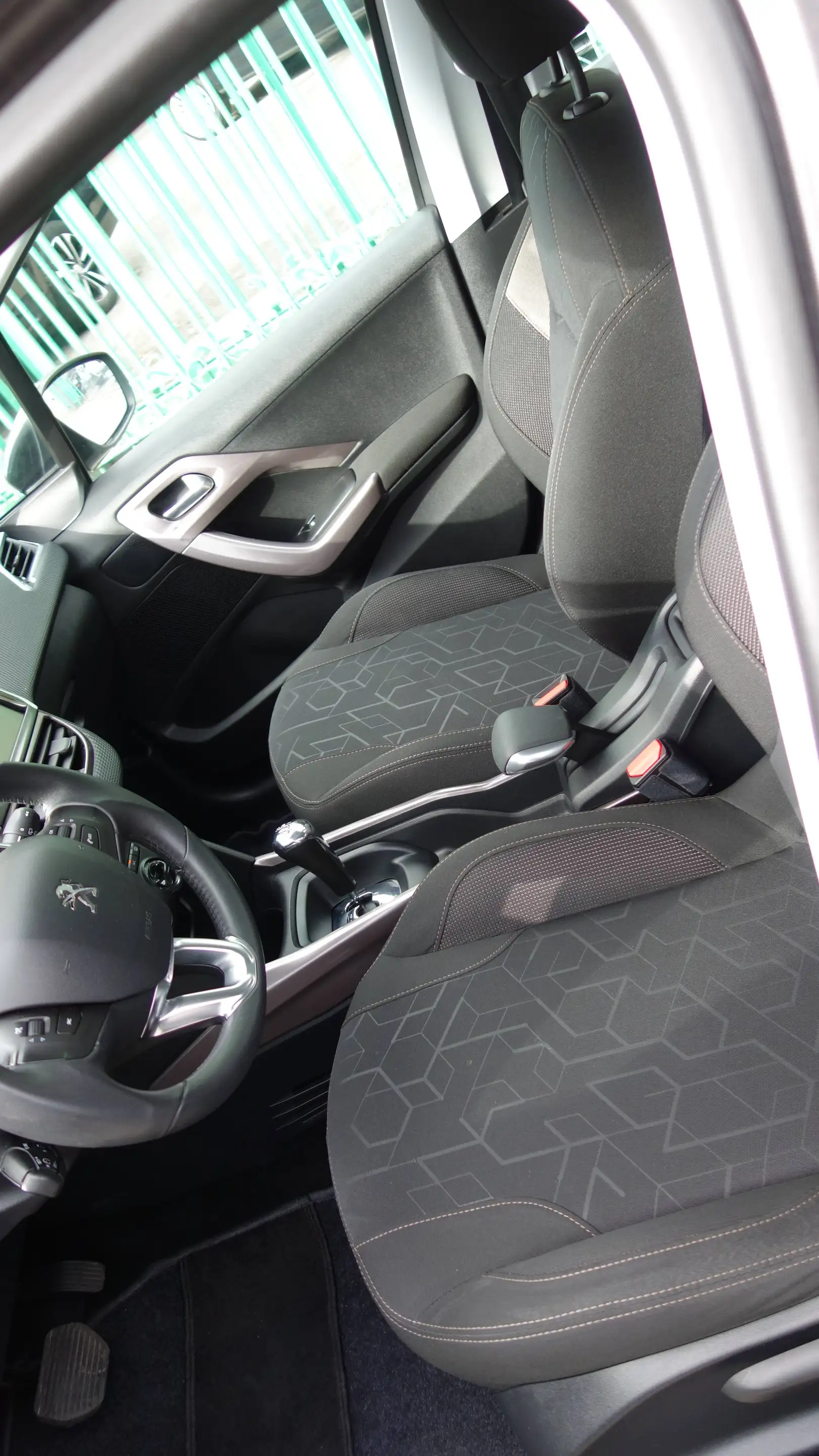 Peugeot 2008 2008 1.6i Allure*BOITE AUTOMATIQUE*GARANTIE 1AN* — photo 8
