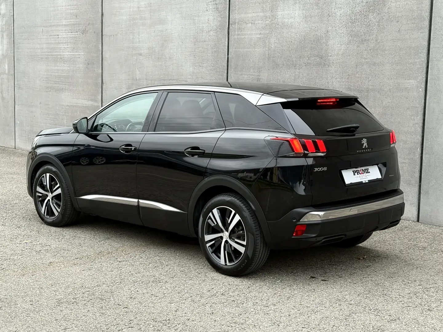 Peugeot 3008 1,2 PureTech 130 Allure - 2