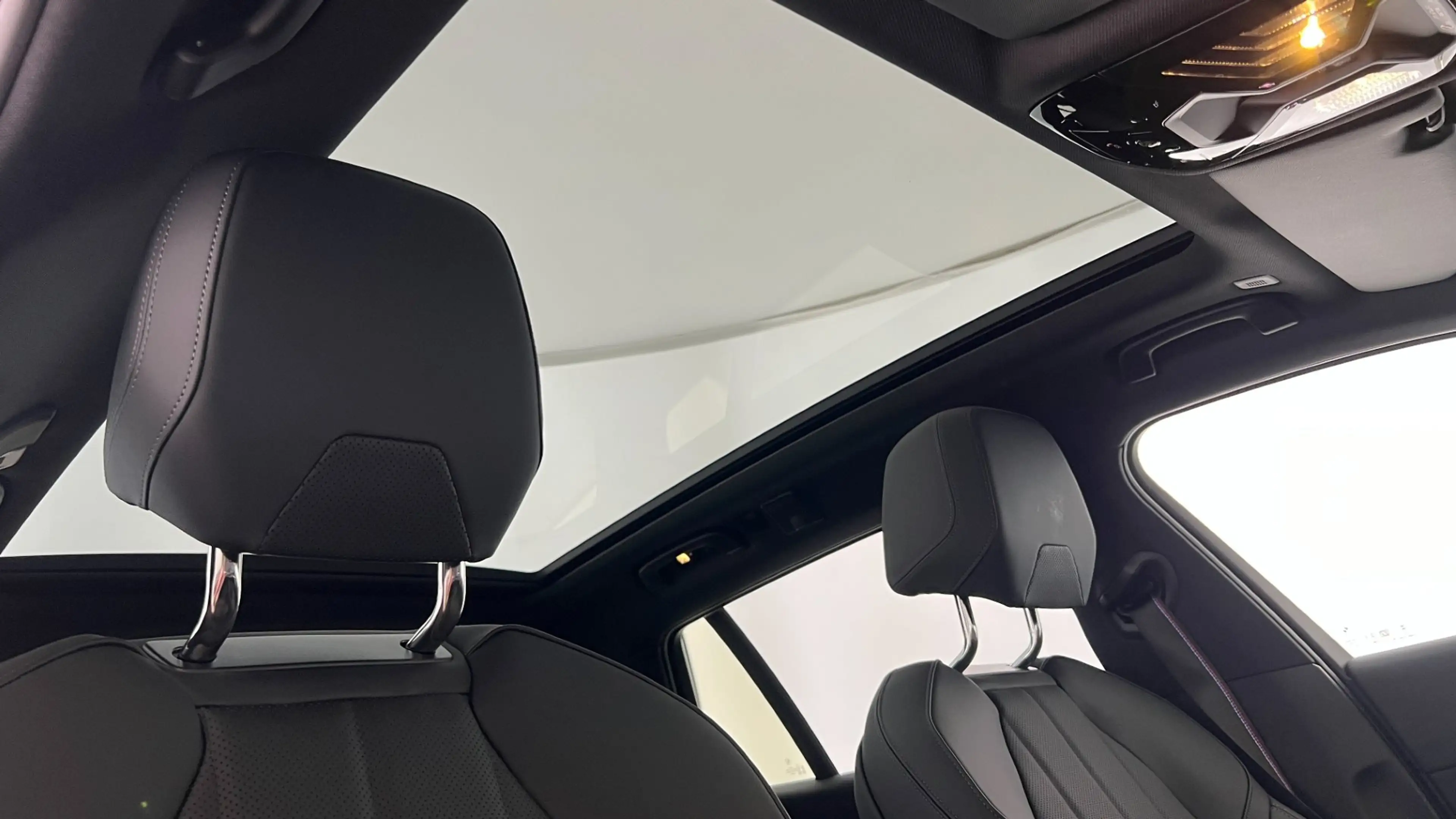 BMW i5 xDrive40 — photo 7