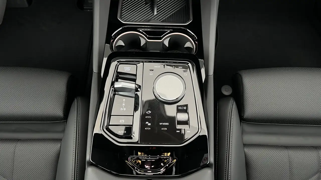 BMW i5 2026 — фото 12