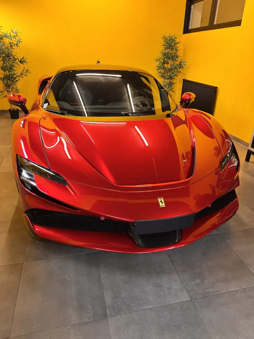 Ferrari SF90 Stradale Rosso Magma, Lift, Carbon, uvm. Rot - 2