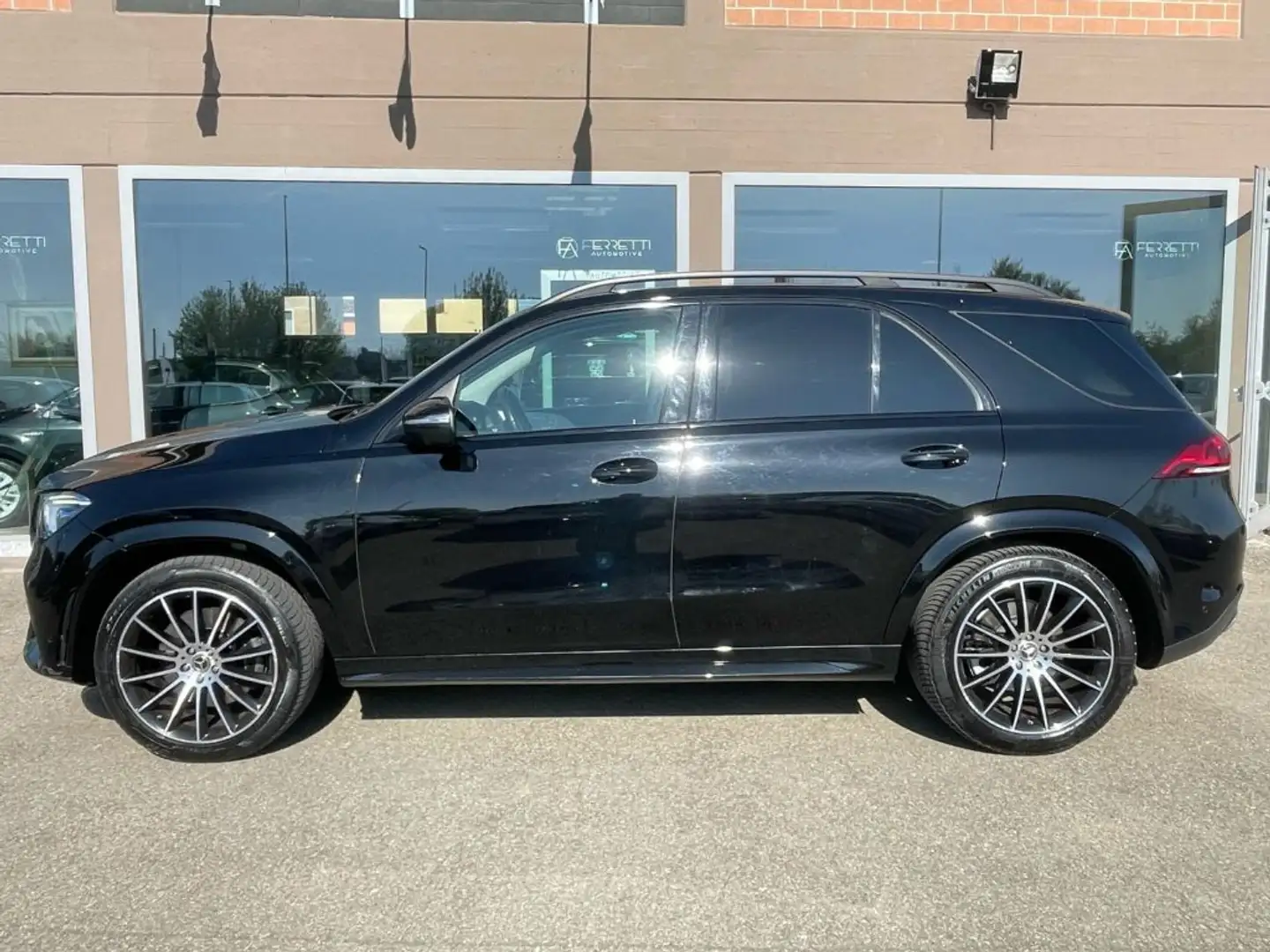Mercedes-Benz GLE 300 AMG d 4Matic Premium Plus 7posti Nero - 2