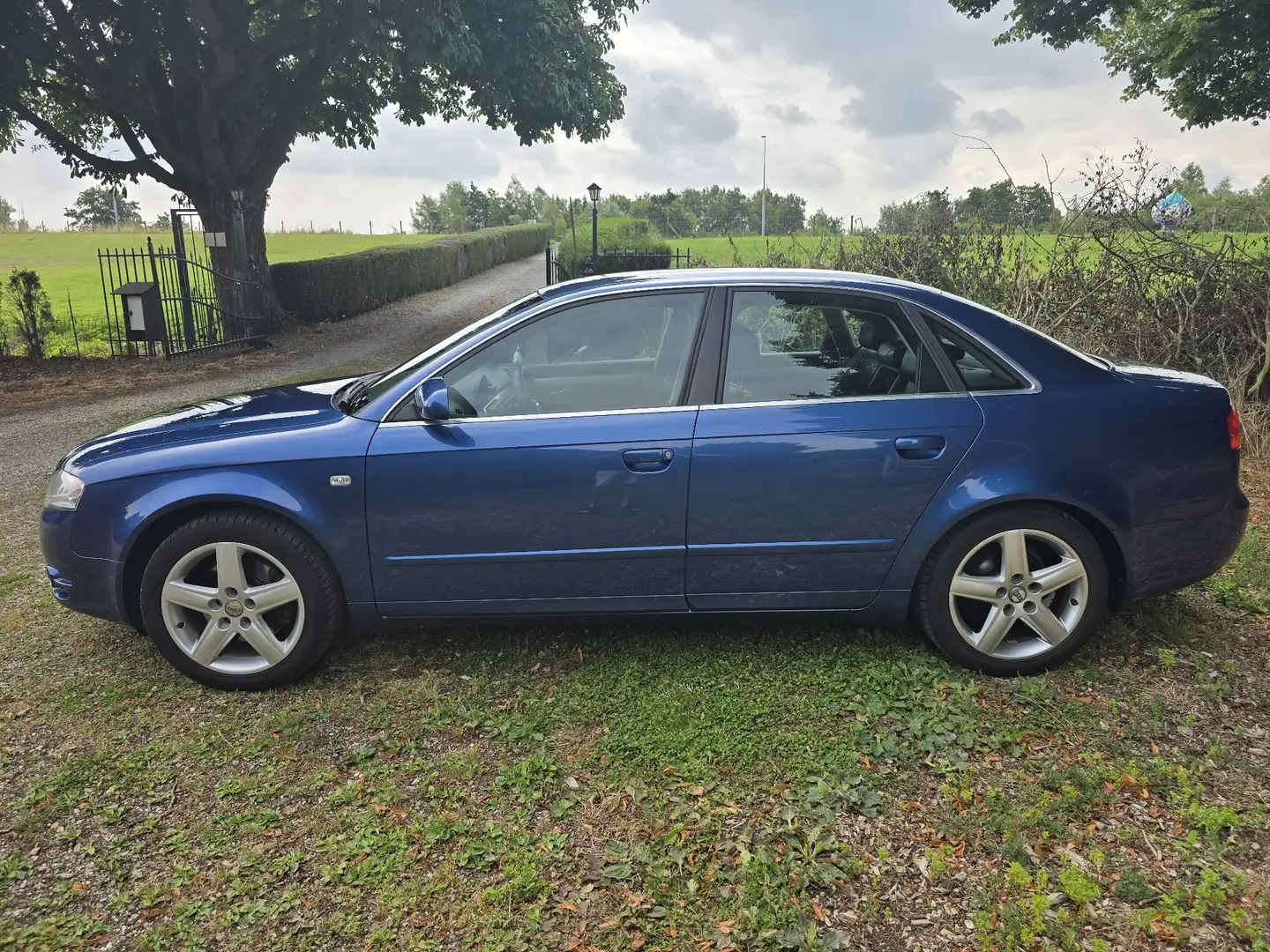Audi A4 1.8 turbo - Limosine - Advance - 163 PK Blauw - 2