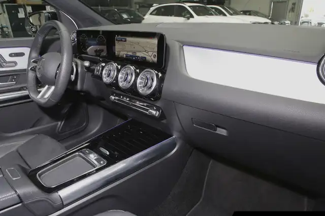 Mercedes-Benz Gla view 7