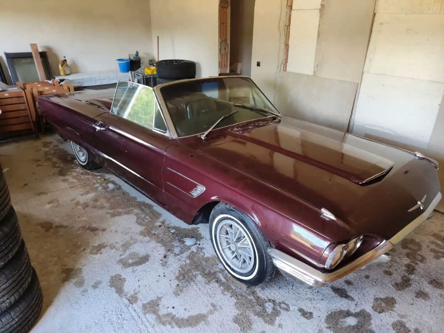Ford Thunderbird Convertible 2+2 82000Mls Rouge - 2