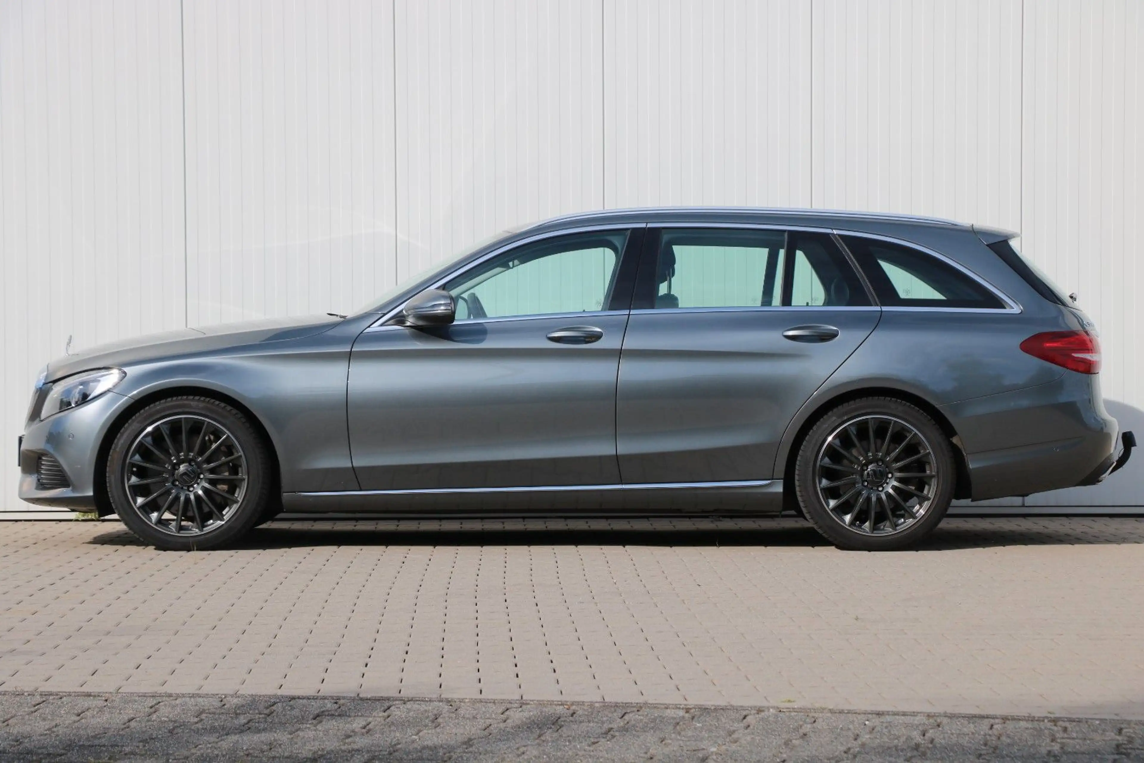 Mercedes-Benz C 350 e T Exclusive *AHK*BUSINESS*RFK*8FACH* — photo 5