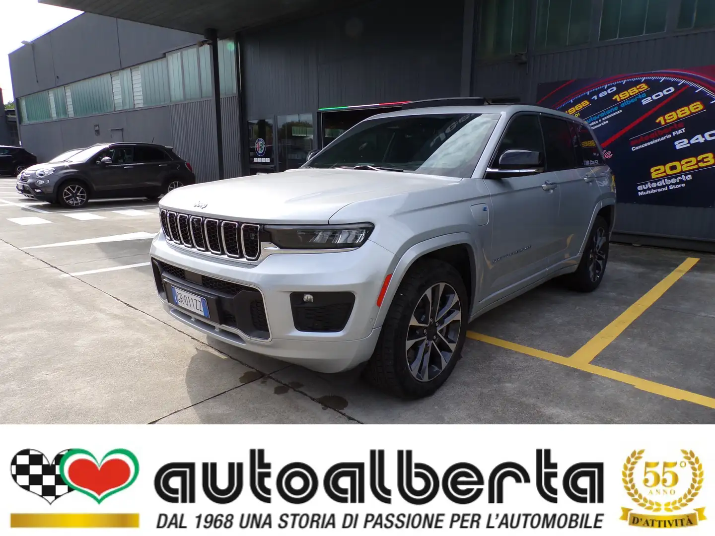 Jeep Grand Cherokee 4xe Overland 2.0 atx phev auto 380cv (KM. 9.821) Argintiu - 1