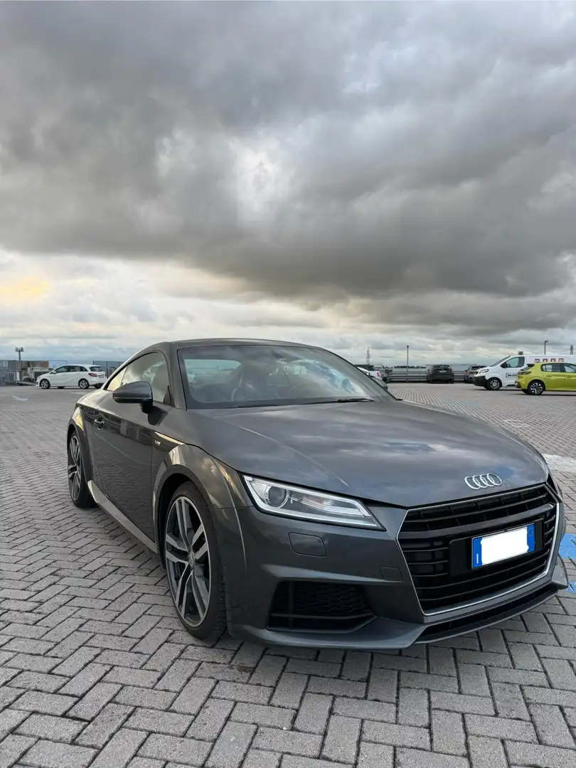 Audi TT Coupe 2.0 tdi ultra S line - 1