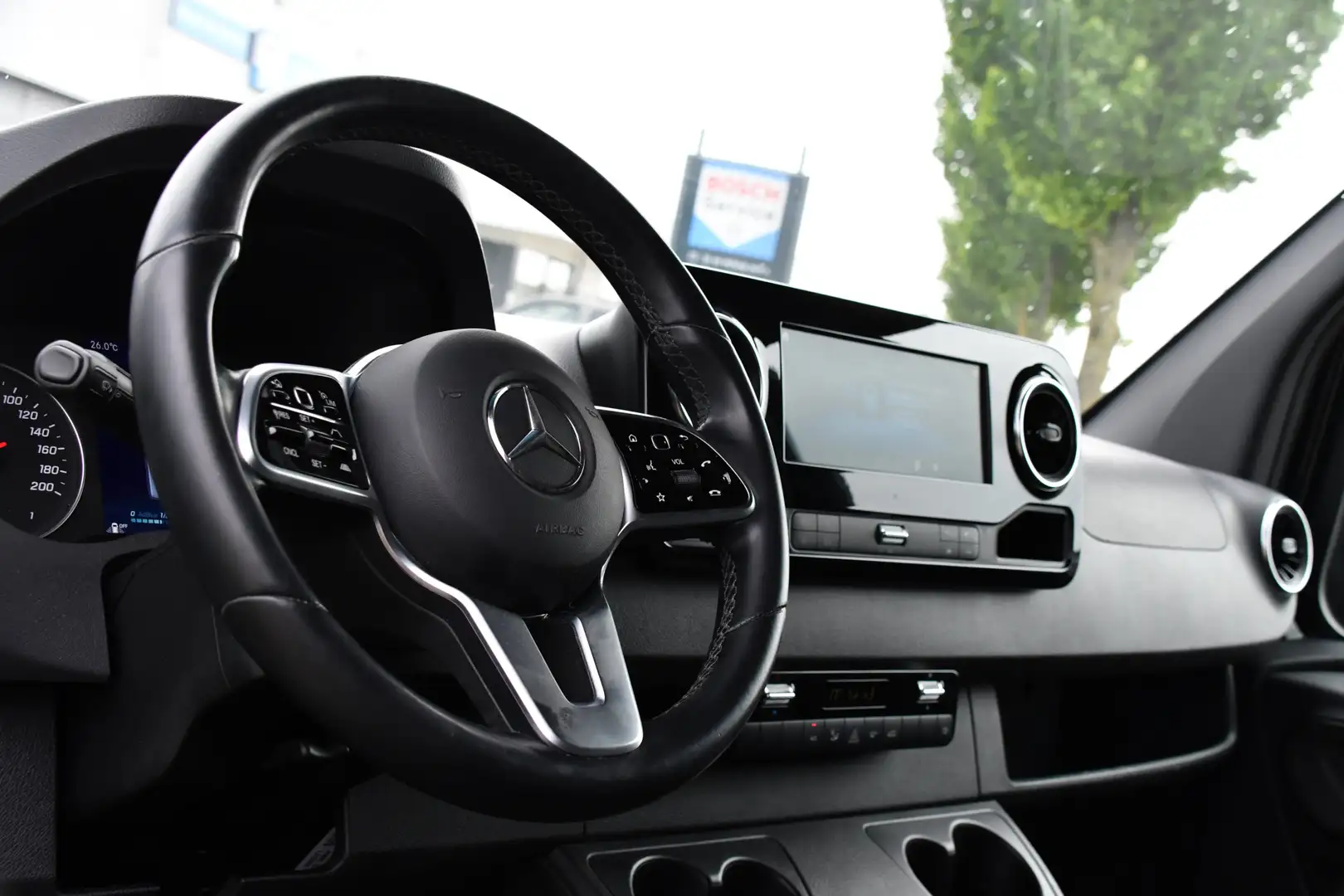 Mercedes-Benz Sprinter 319 3.0 CDI L2H1 AMG Edition Adaptieve Cruise, 360 Noir - 2