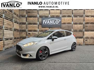 1.6 ST 200 Recaro Camera Clima navi PDC 17"LM